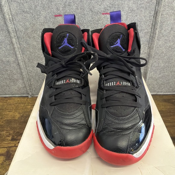 Nike Air Jordan Jumpman Two Trey 'Bred' DO1925-001 MenSize10/10.5